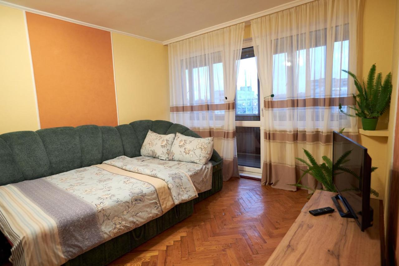 Babylon Apartments On Maidan Rivne Bagian luar foto